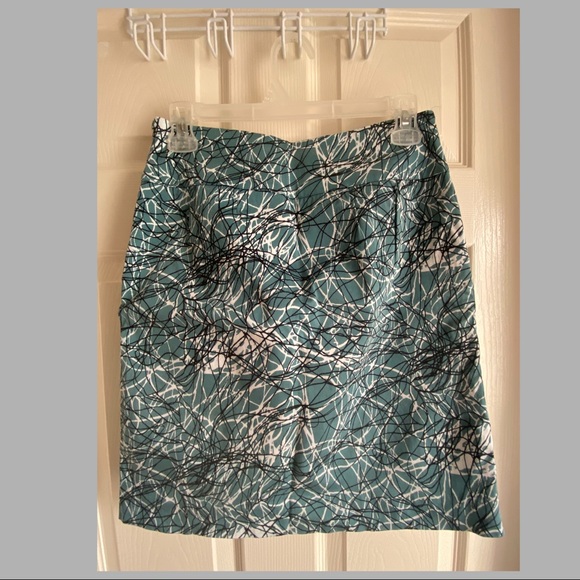 Mexx Patterned Skirt - Picture 2 of 3